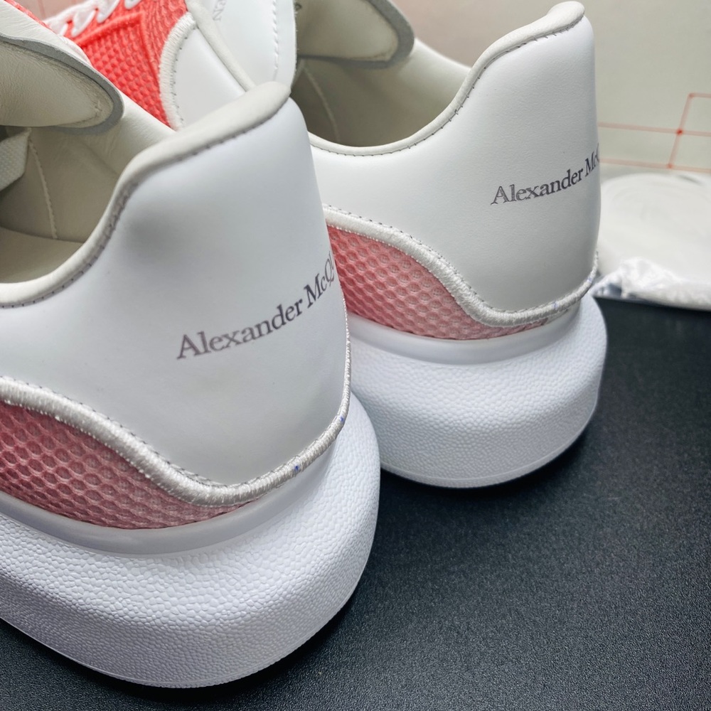 Alexander McQueen Men’s Oversize Sneakers Size 9.5 NWB AUTHENTIC - Picture 6 of 11